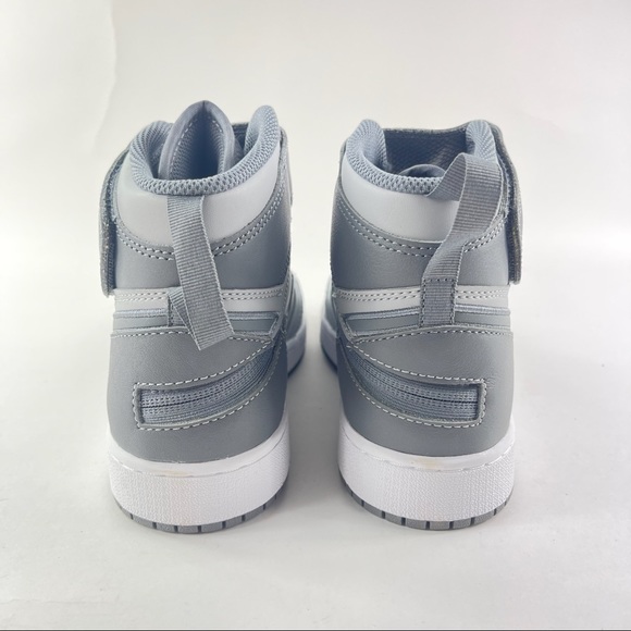 air jordan 1 hi flyease light smoke grey